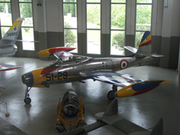 REPUBLIC F-84G "THUNDERJET"