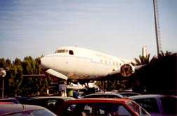 DOUGLAS DC.6B