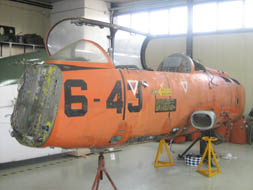 AERMACCHI MB-326