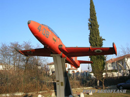 AERMACCHI MB-326