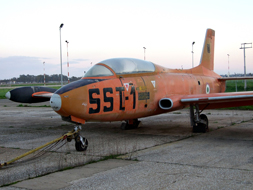 AERMACCHI MB-326